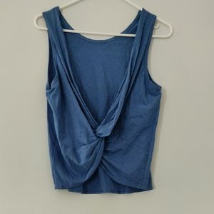 BLUE TWIST VNECK TANK SIZE S